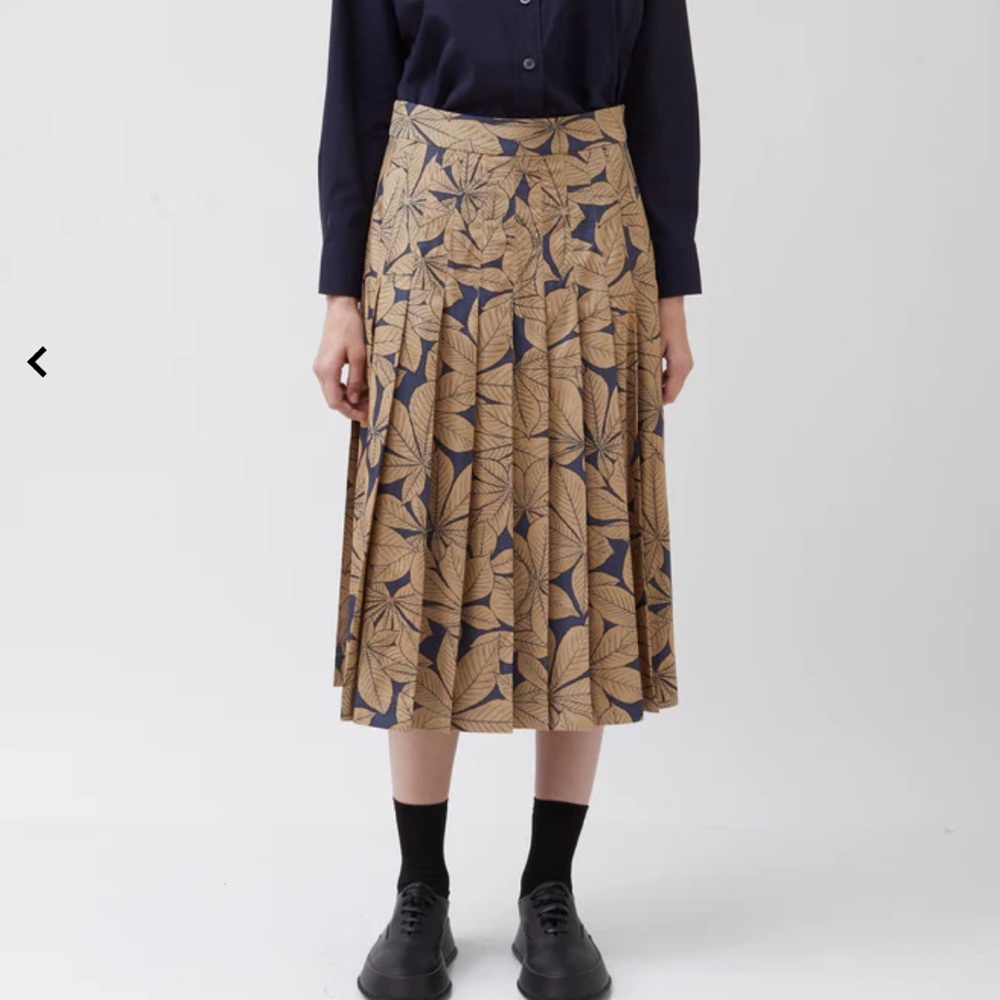 MARGARET HOWELL Floral Print Pleated Silk Skirt